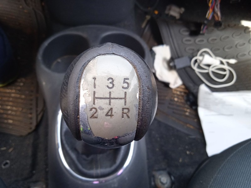 toyota yaris (_p1_) del año 2004