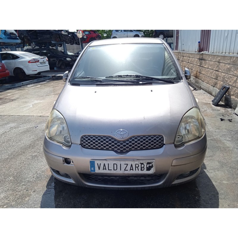 toyota yaris (_p1_) del año 2004