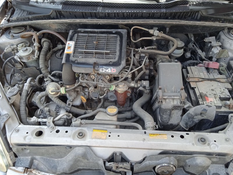 toyota yaris (_p1_) del año 2004