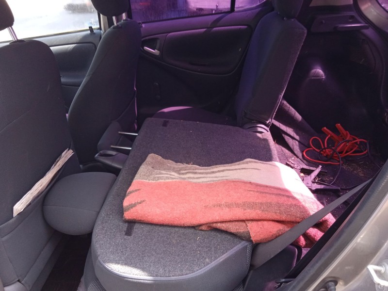 toyota yaris (_p1_) del año 2004