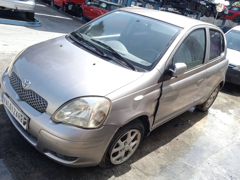 toyota yaris (_p1_) del año 2004