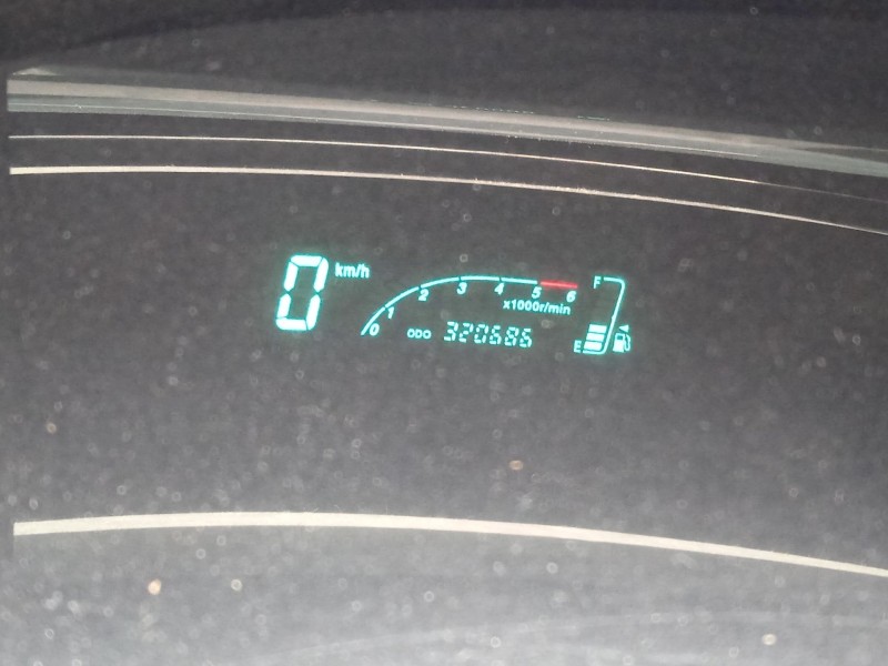 toyota yaris (_p1_) del año 2004