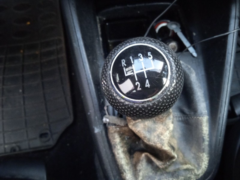 volkswagen bora variant (1j6) del año 2003