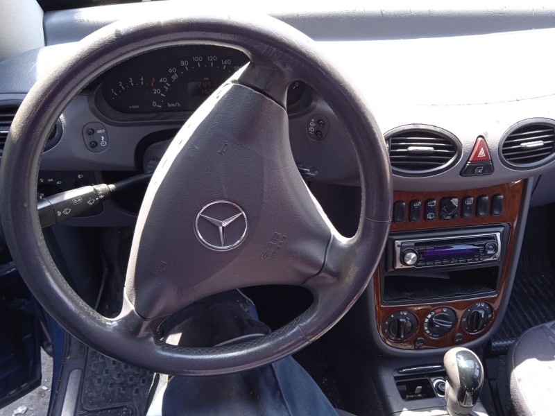 mercedes-benz clase a (w168) del año 2003