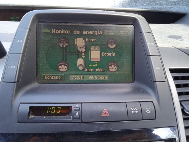 toyota prius liftback (_w2_) del año 2005