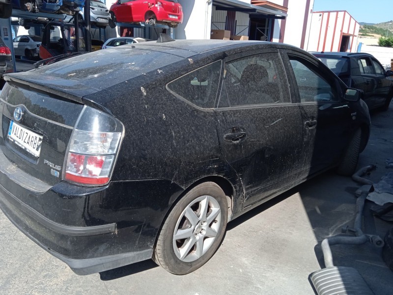 toyota prius liftback (_w2_) del año 2005