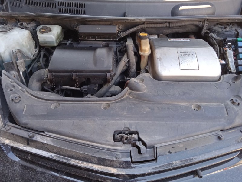 toyota prius liftback (_w2_) del año 2005