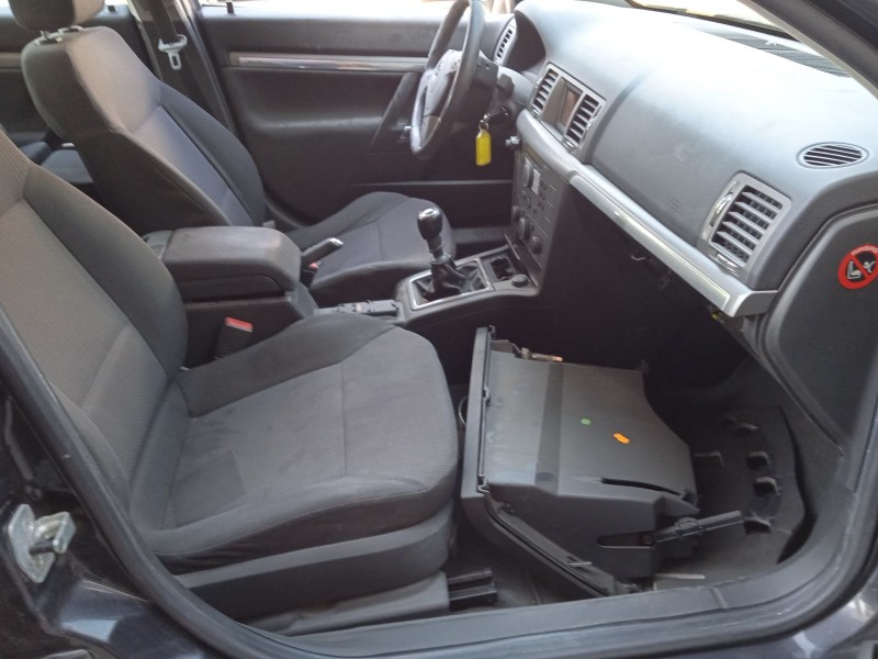 opel signum hatchback (z03) del año 2006