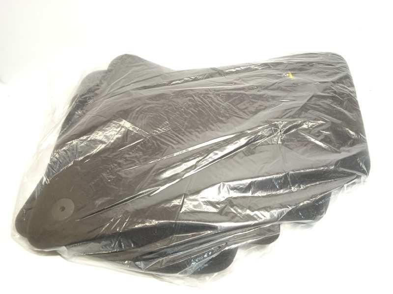 Recambio de juego alfombrillas para volkswagen t-roc advance referencia OEM IAM 2GA863011EUN  