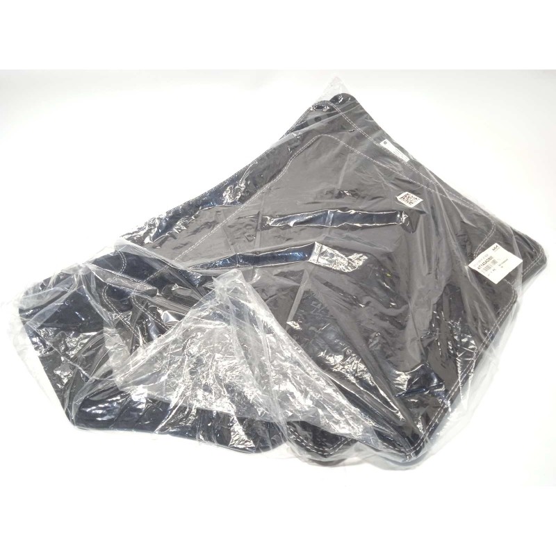 Recambio de juego alfombrillas para kia e - niro hibrido referencia OEM IAM AT143ADB00  