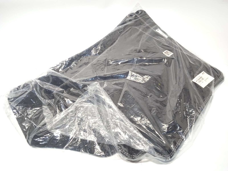 Recambio de juego alfombrillas para kia e - niro hibrido referencia OEM IAM AT143ADB00  