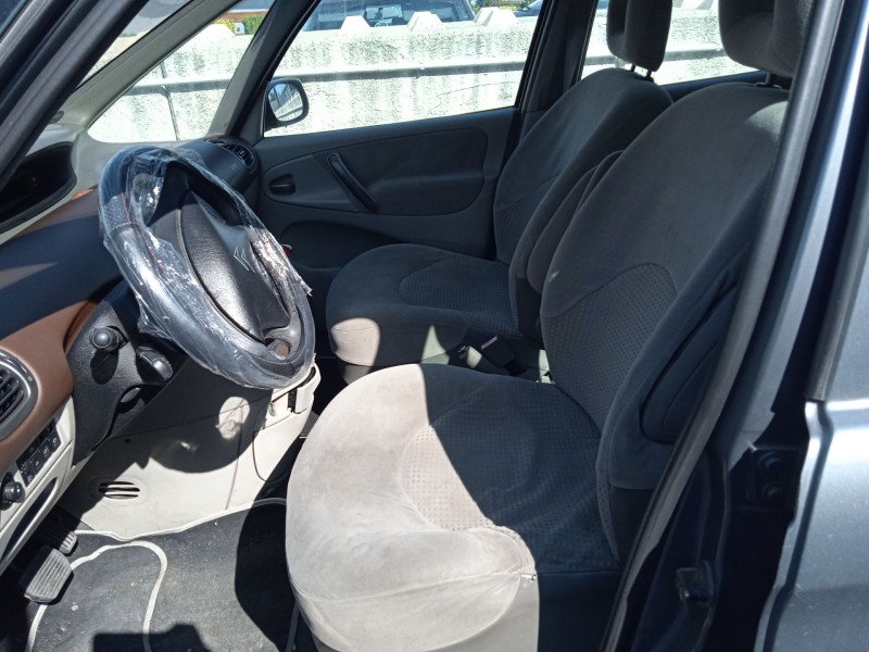 citroën xsara picasso (n68) del año 2003