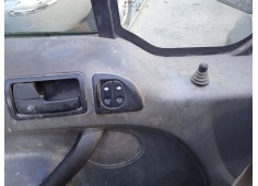 ford tourneo connect del año 2004 2