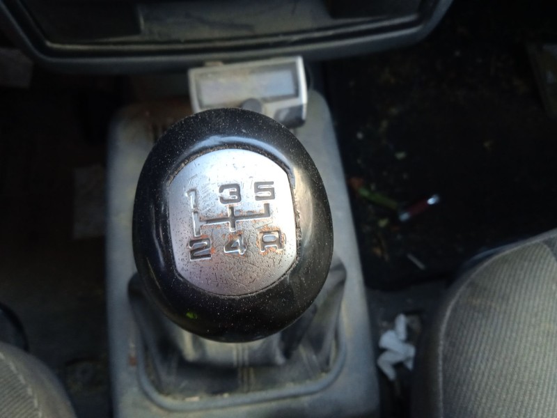 ford tourneo connect del año 2004