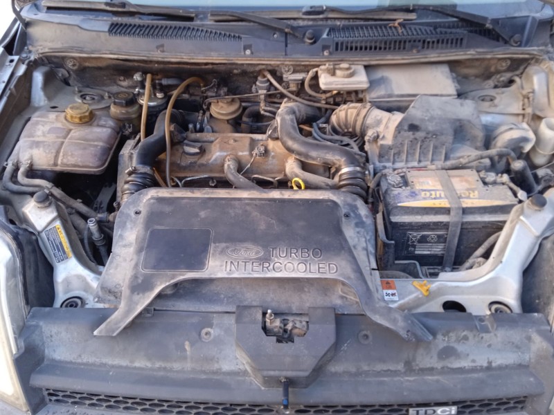 ford tourneo connect del año 2004