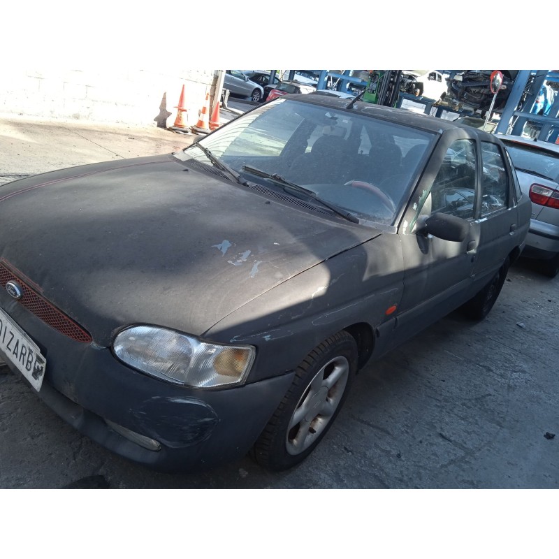 ford escort vi sedán (gal, afl) del año 1998
