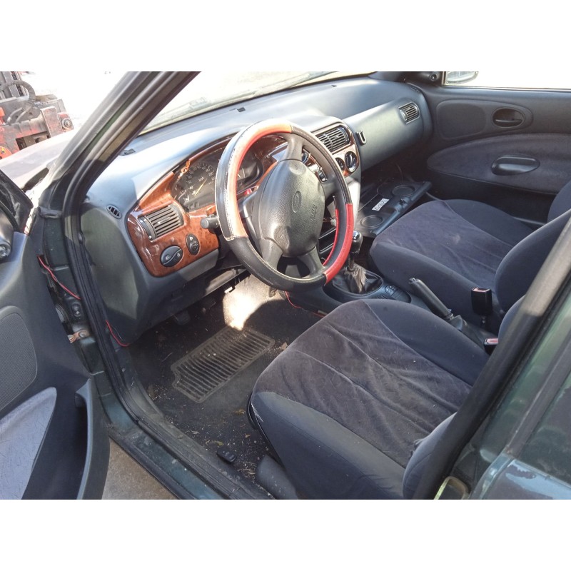 ford escort vi sedán (gal, afl) del año 1998