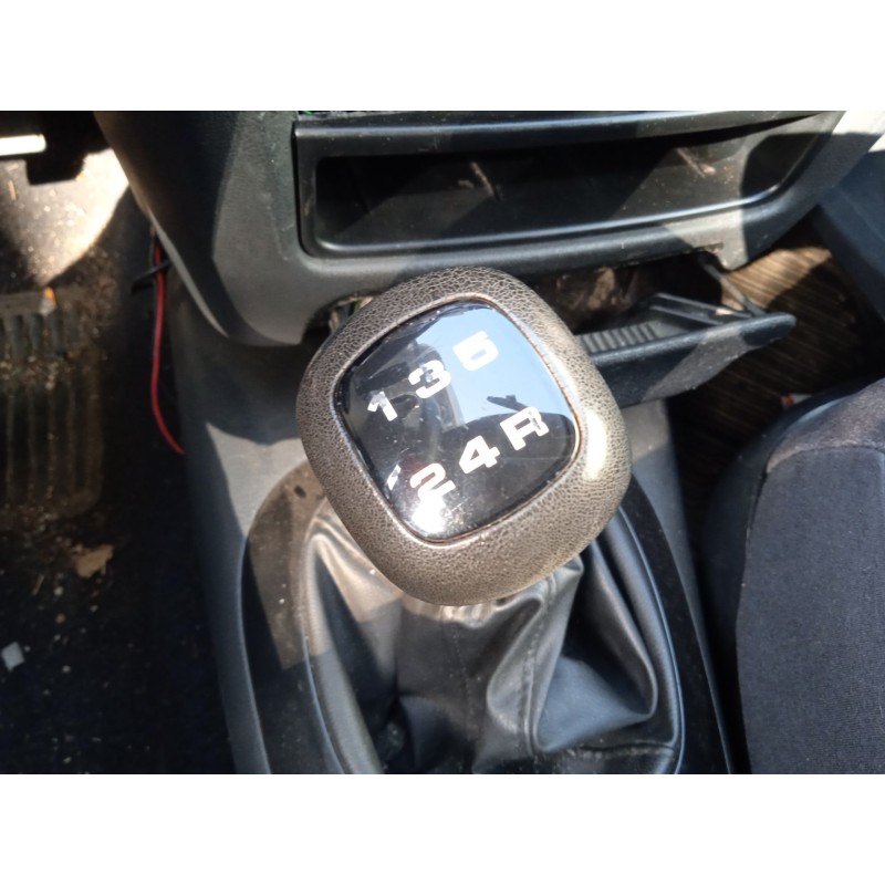 ford escort vi sedán (gal, afl) del año 1998