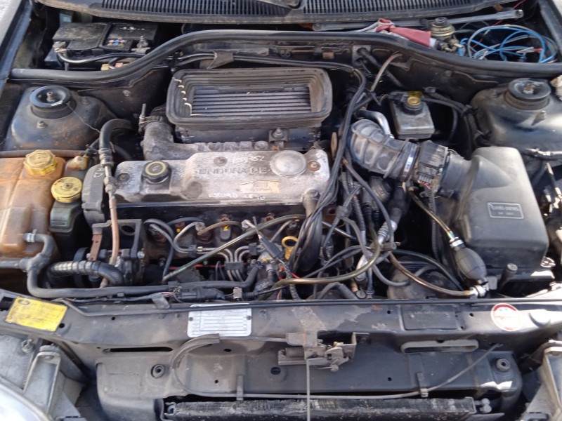 ford escort vi sedán (gal, afl) del año 1998