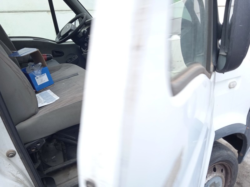 nissan interstar autobús (x70) del año 2004