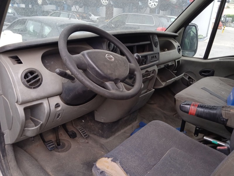 nissan interstar autobús (x70) del año 2004