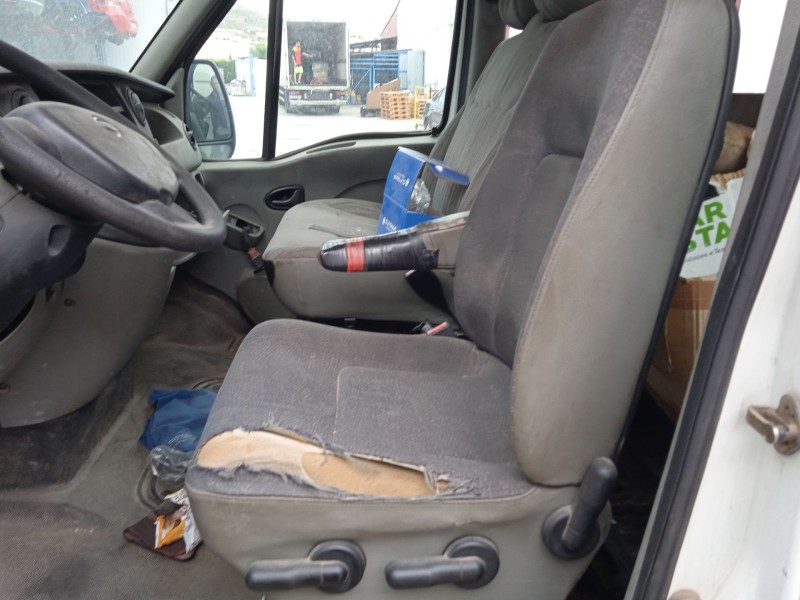 nissan interstar autobús (x70) del año 2004