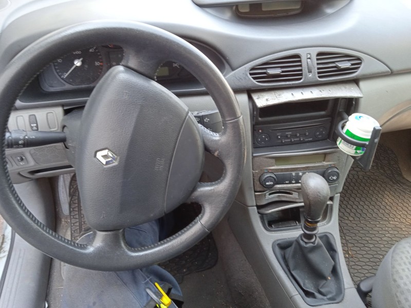 renault laguna ii grandtour (kg0/1_) del año 2003