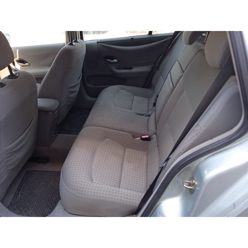 renault laguna ii grandtour (kg0/1_) del año 2003