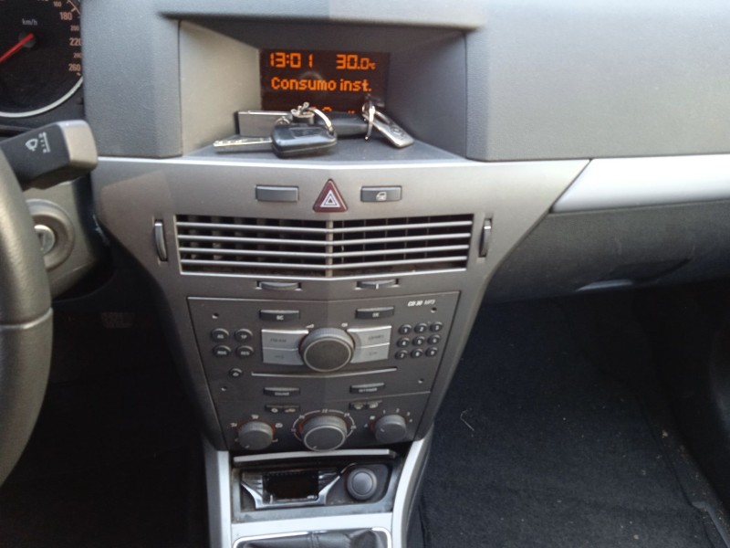 opel astra h (a04) del año 2006