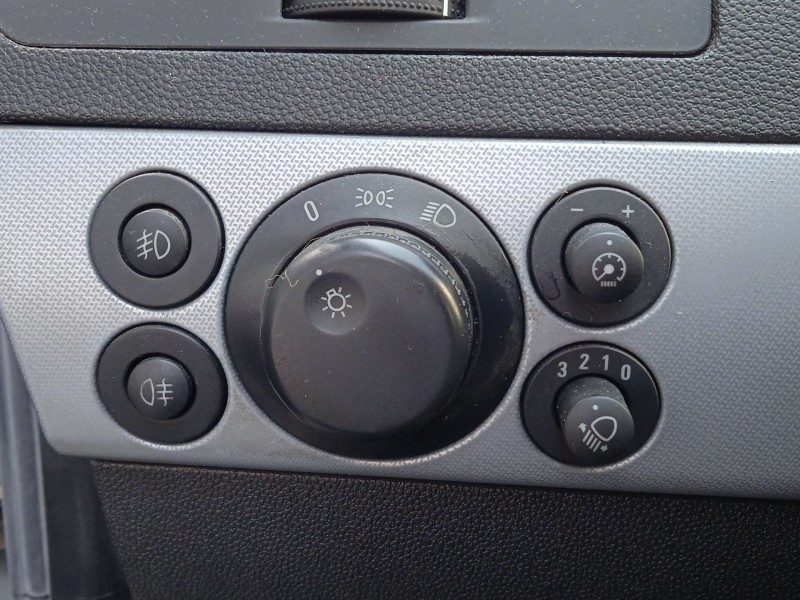 opel astra h (a04) del año 2006