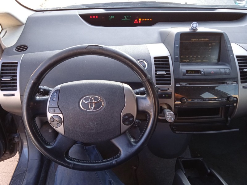 toyota prius liftback (_w2_) del año 2007