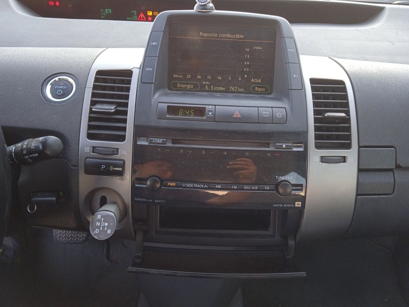 toyota prius liftback (_w2_) del año 2007