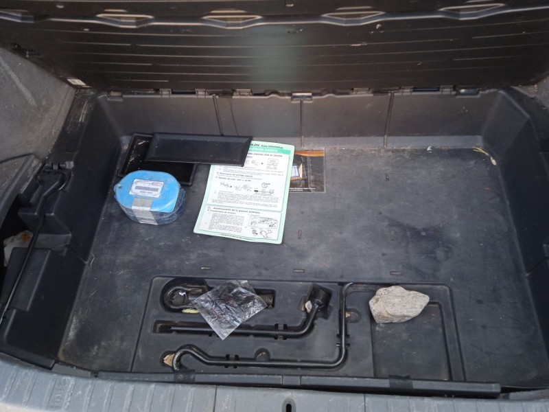 toyota prius liftback (_w2_) del año 2007