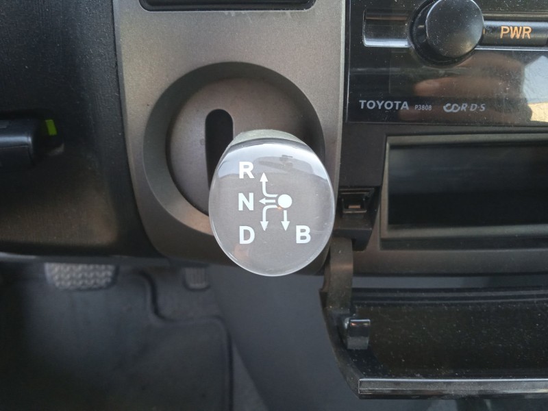 toyota prius liftback (_w2_) del año 2007