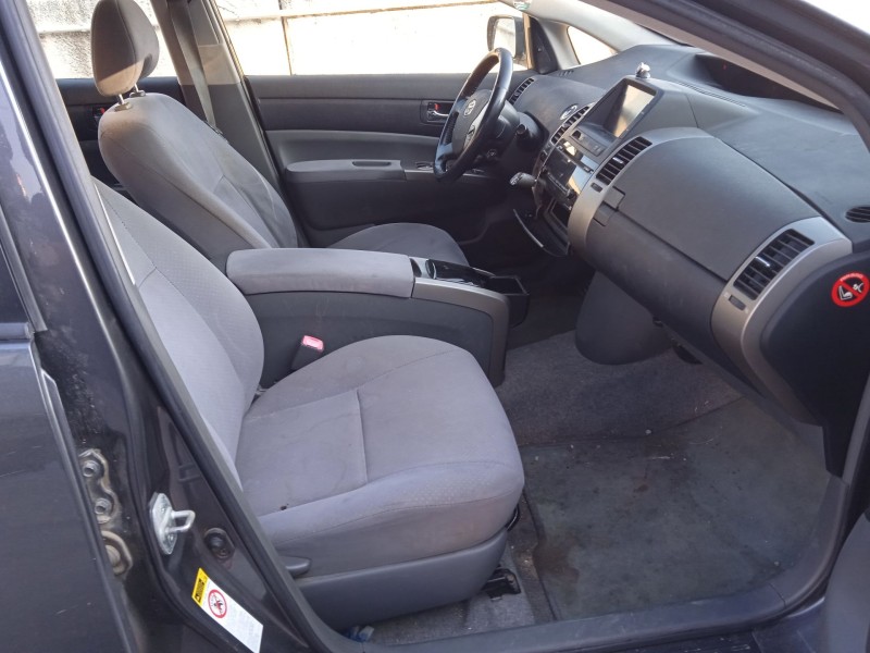 toyota prius liftback (_w2_) del año 2007