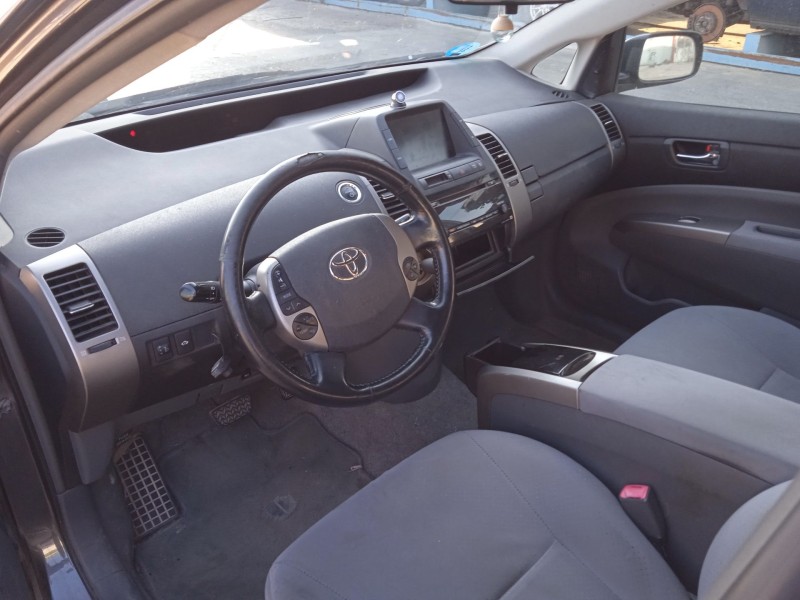 toyota prius liftback (_w2_) del año 2007