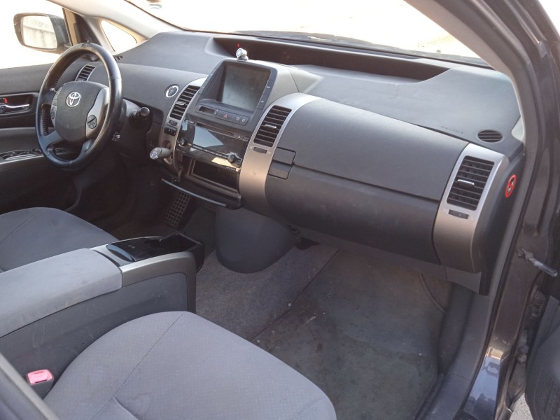 toyota prius liftback (_w2_) del año 2007