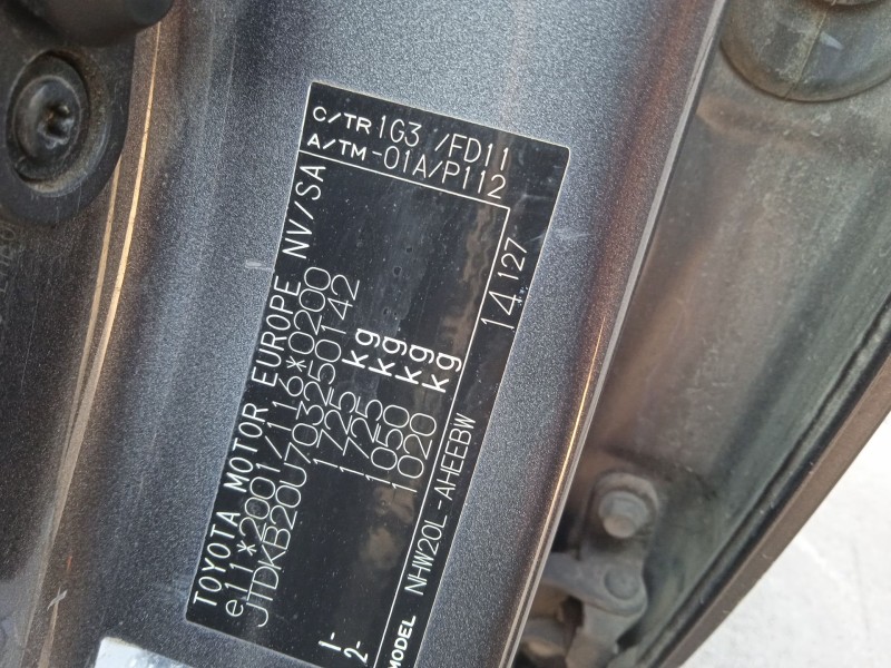 toyota prius liftback (_w2_) del año 2007