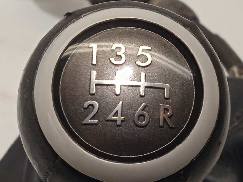 Recambio de palanca cambio para subaru legacy kombi/outback b14 2.0 diesel cat referencia OEM IAM 35010AJ000  