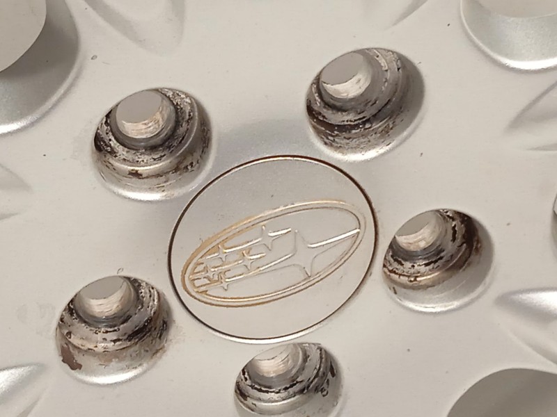 Recambio de llanta para subaru legacy lim. b14 limited referencia OEM IAM 28111AJ100  