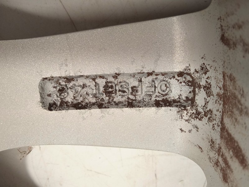 Recambio de llanta para subaru legacy lim. b14 limited referencia OEM IAM 28111AJ100  