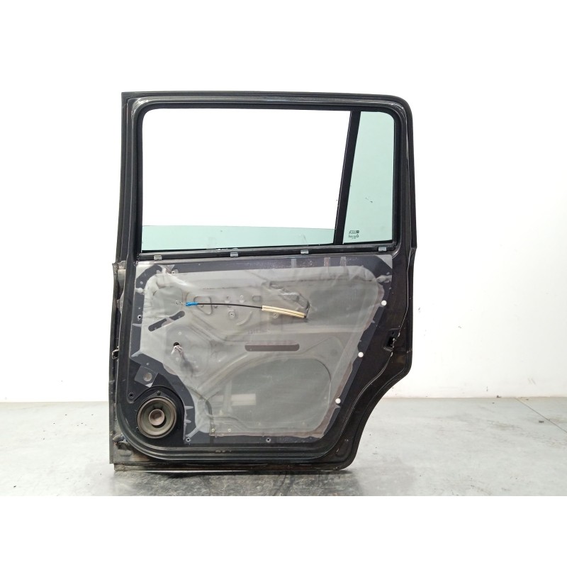 Recambio de puerta trasera derecha para opel zafira b cosmo referencia OEM IAM 13203016  