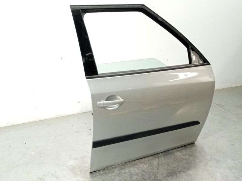 Recambio de puerta delantera derecha para skoda fabia ii (542) 1.4 tdi referencia OEM IAM 5J6831056  