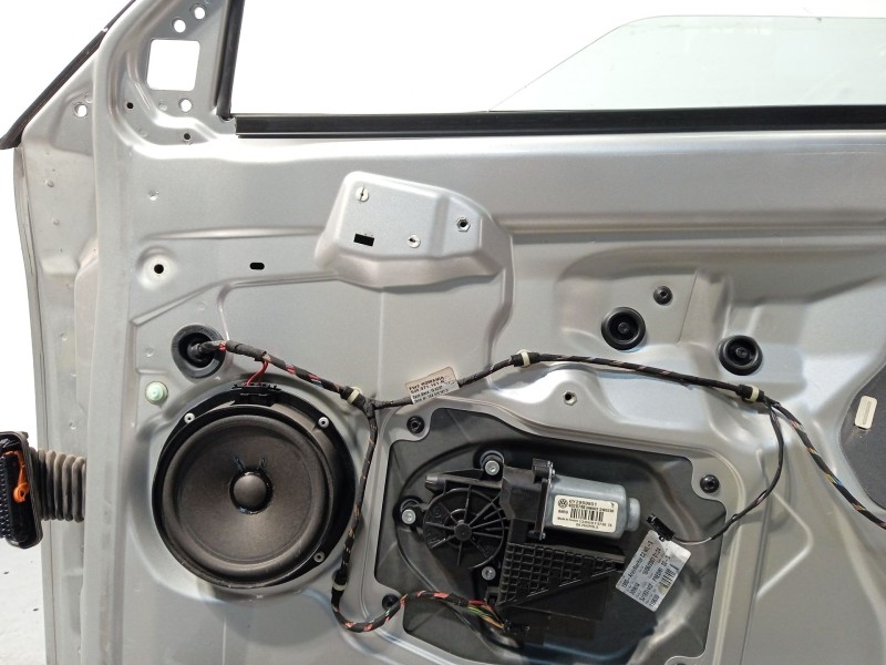 Recambio de puerta delantera derecha para skoda fabia ii (542) 1.4 tdi referencia OEM IAM 5J6831056  