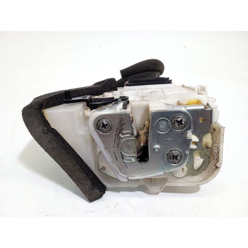 Recambio de cerradura puerta trasera izquierda para subaru legacy kombi/outback b14 2.5 cat referencia OEM IAM 61035AJ010  