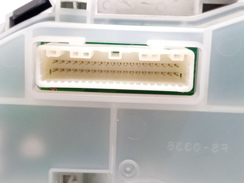 Recambio de cuadro instrumentos para subaru legacy kombi/outback b14 2.5 cat referencia OEM IAM 85003AJ530  