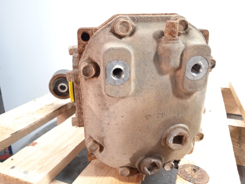 Recambio de diferencial trasero para subaru legacy kombi/outback b14 2.5 cat referencia OEM IAM 27011AB151  