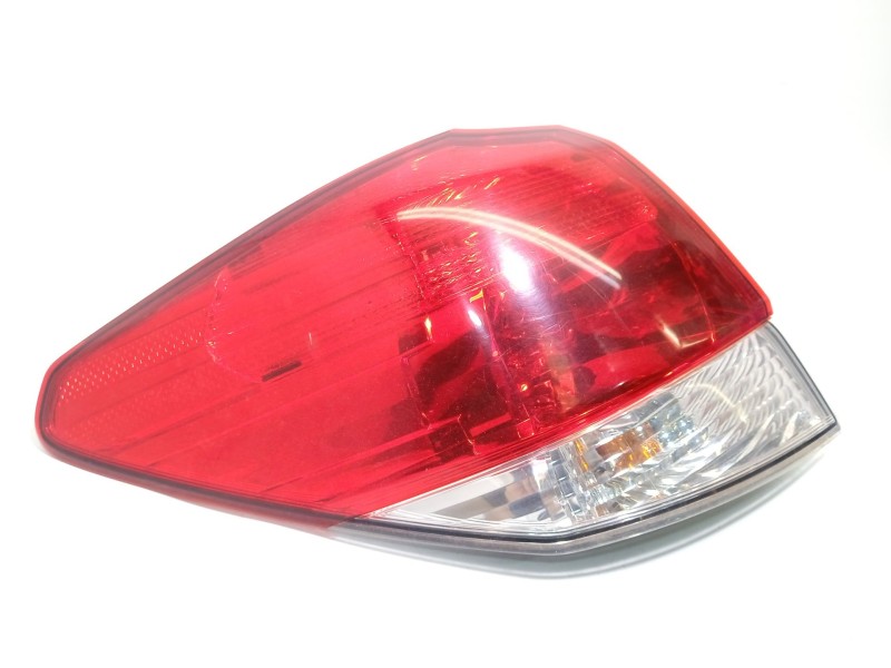 Recambio de piloto trasero izquierdo para subaru legacy kombi/outback b14 2.5 cat referencia OEM IAM 84912AJ100  