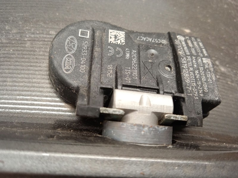 Recambio de llanta para kia niro drive referencia OEM IAM 52910G5200  