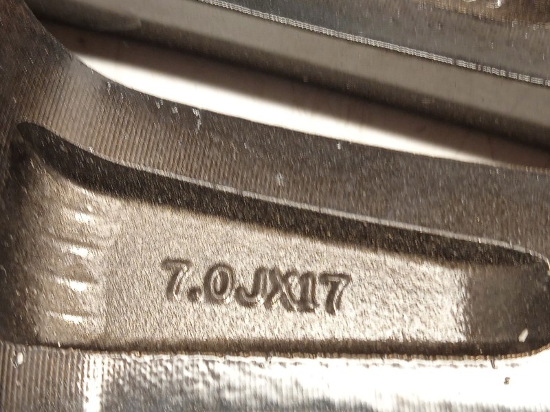 Recambio de llanta para kia cee´d drive referencia OEM IAM 52910A2830  